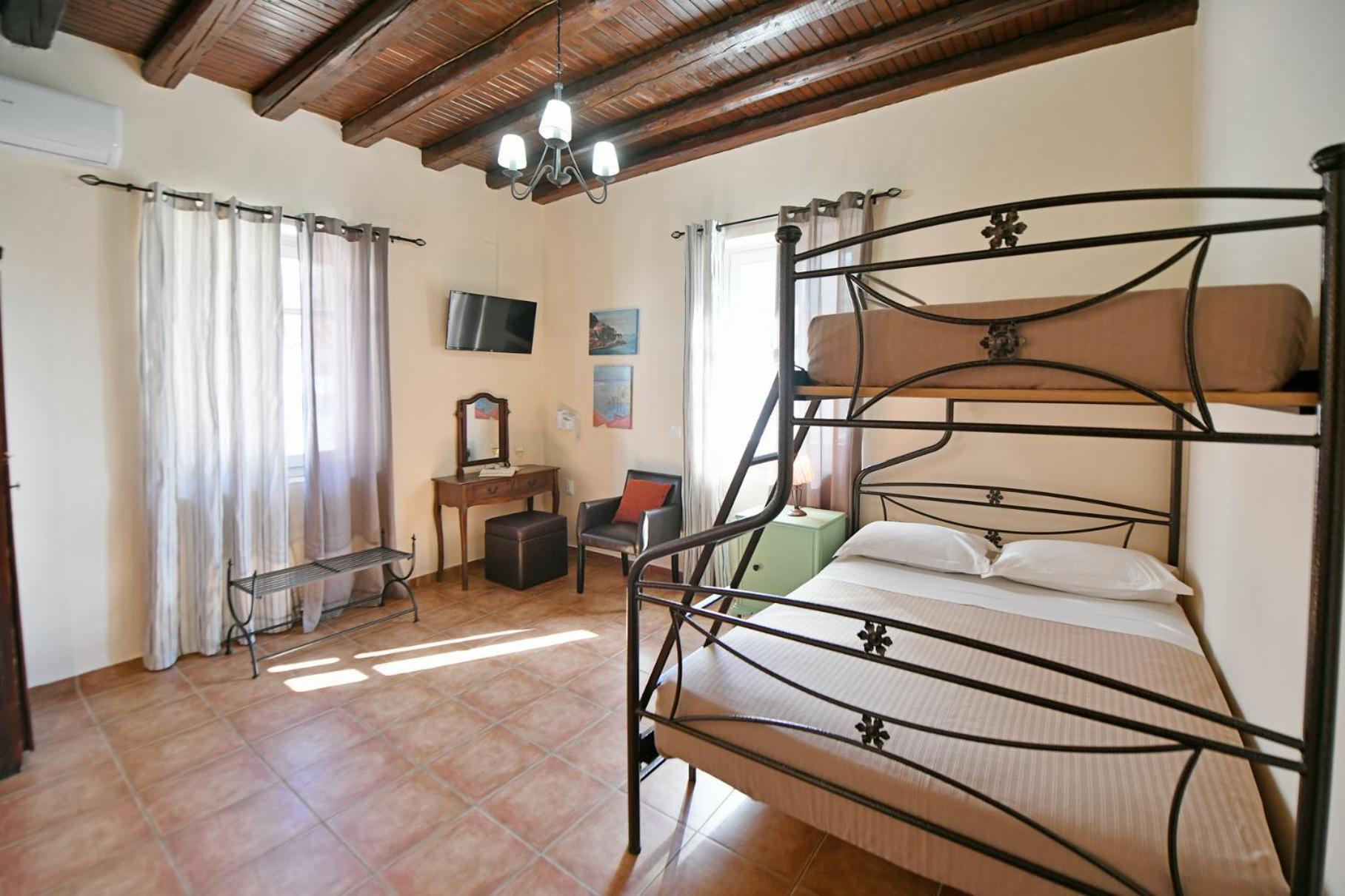 Athina Guesthouse Hydra  Exteriér fotografie